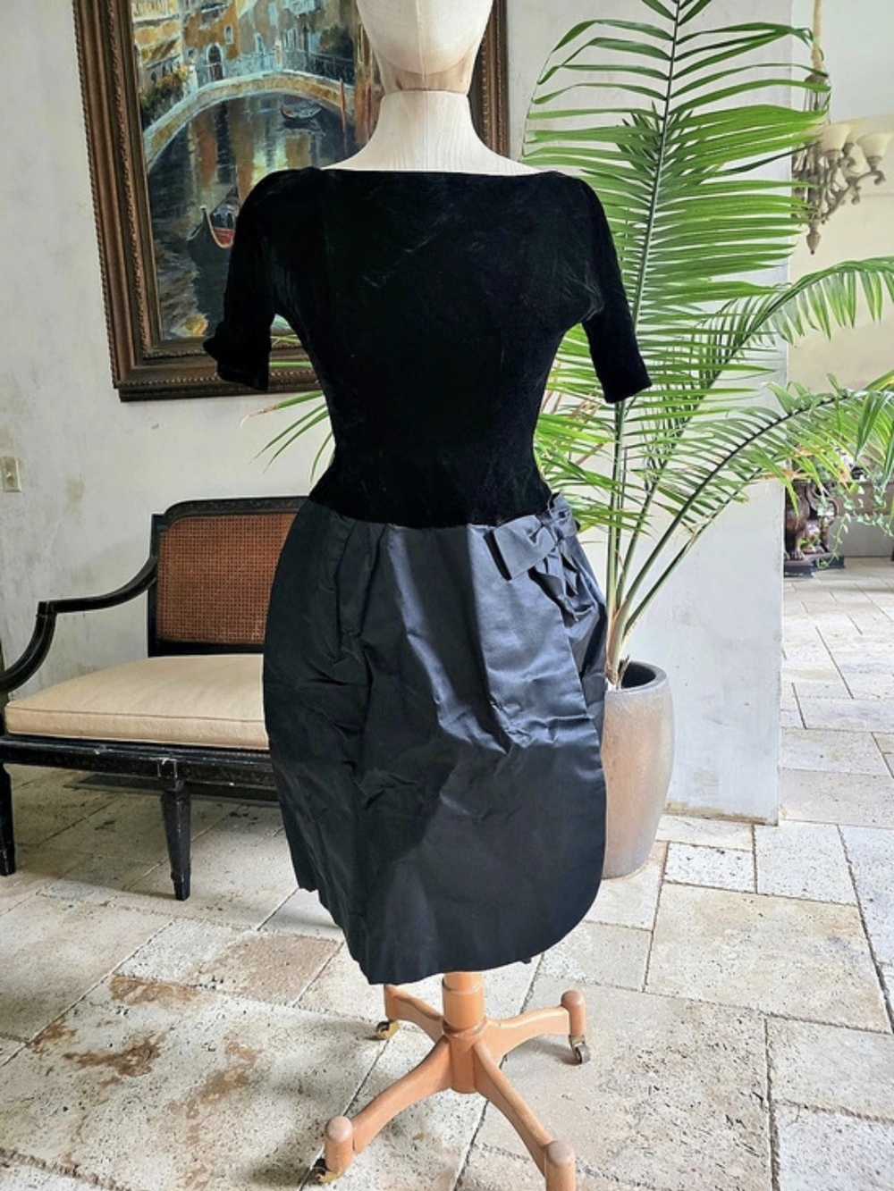 Vintage 1950's Parade New York Black Bubble Cocktail Dress sz.8 Runs Small